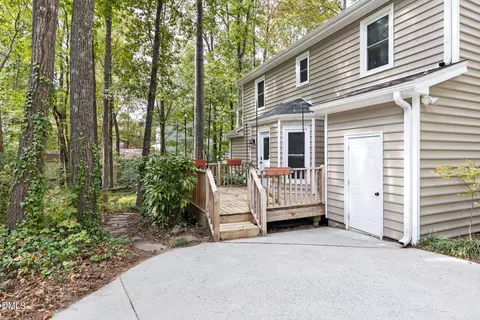 Exterior - 1619 Rowemont Dr, Durham, NC 27705 photo 6 of 8