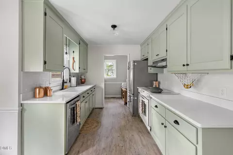 Kitchen - 1619 Rowemont Dr, Durham, NC 27705 photo 2 of 4