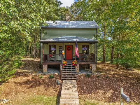 2419 Hodges Rd, Burlington, NC 27217