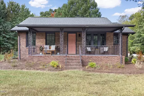 320 W Orange St, Hillsborough, NC 27278