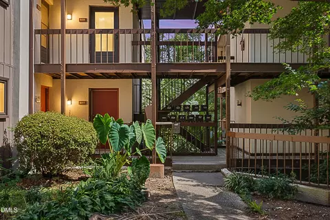 5080 Flint Ridge Pl, Raleigh, NC 27609