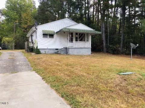 Exterior - 4805 Barbee Rd, Durham, NC 27713 photo 2 of 3