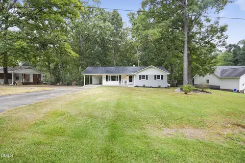 2716 Heather Dr, Sanford, NC 27330