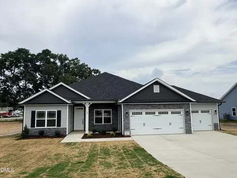 108 Brighton St, La Grange, NC 28551