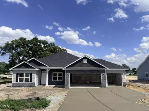 108 Brighton St, La Grange, NC 28551