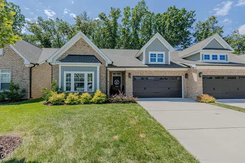 1074 Stowe St, Burlington, NC 27215