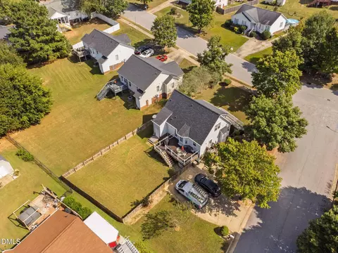 View/Area - 100 Blackthorne Pl, Garner, NC 27529 photo 2 of 4