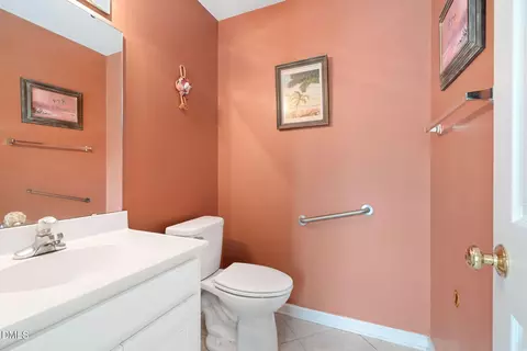 Bath - 100 Blackthorne Pl, Garner, NC 27529 photo 1 of 5