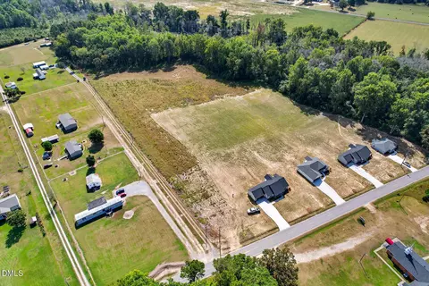 8576 Green Path Rd, Dunn, NC 28334 photo 7