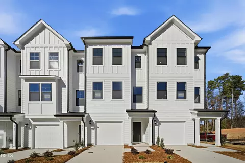3709 Elm Grove Ln, Raleigh, NC 27604