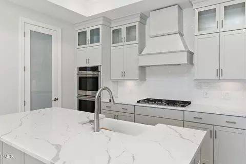 2001 Grimsby Ct, Durham, NC 27703 photo 6