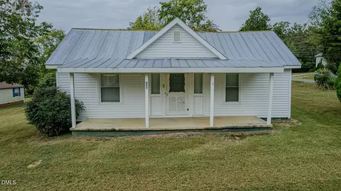 125 N Nash St, Hillsborough, NC 27278