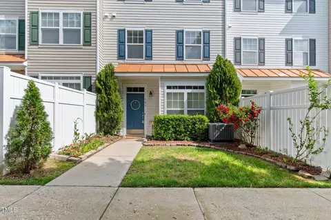 2210 Raven Rd #105, Raleigh, NC 27614