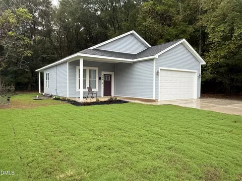 509 Elizabeth St, Selma, NC 27576