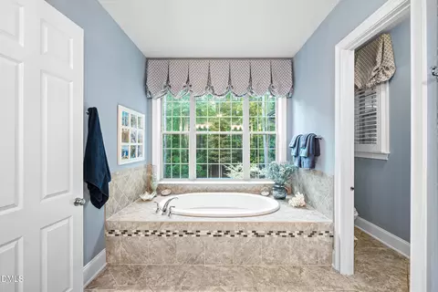 Bath - 7608 Everton Way, Wake Forest, NC 27587 photo 4 of 6