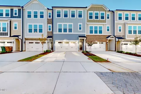 5020 Jowetts Walk Dr #21, Cary, NC 27519