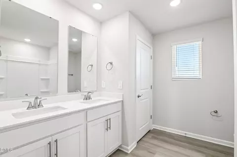 Bath - 38 Hoff Ct, Angier, NC 27501 photo 2 of 2