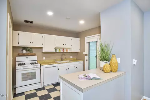 Kitchen - 903 W Maynard Ave, Durham, NC 27704 photo 1 of 8