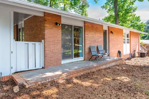 Exterior - 903 W Maynard Ave, Durham, NC 27704 photo 4 of 10