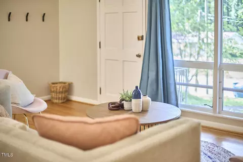 Entry Way - 903 W Maynard Ave, Durham, NC 27704 photo 3 of 7
