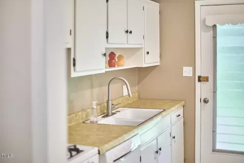 Kitchen - 903 W Maynard Ave, Durham, NC 27704 photo 8 of 8