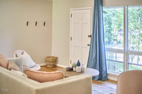 Entry Way - 903 W Maynard Ave, Durham, NC 27704 photo 6 of 7