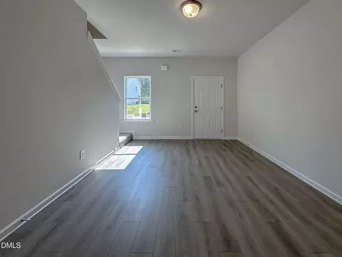 193 Courtside Dr, Dunn, NC 28334 photo 4