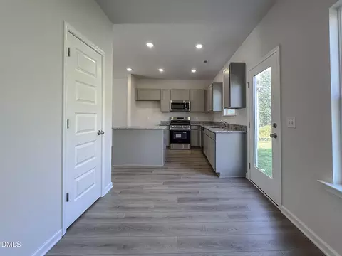 193 Courtside Dr, Dunn, NC 28334 photo 8