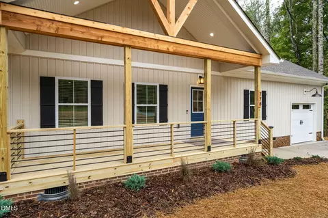 778 Atwater Rd, Burlington, NC 27217