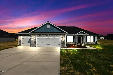 102 Brighton St, La Grange, NC 28551