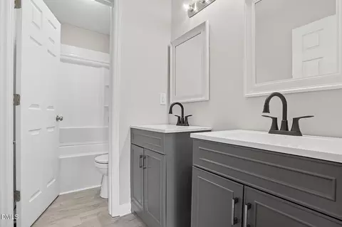 Bath - 109 Bryant Dr, Smithfield, NC 27577 photo 2 of 2