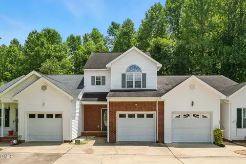 25 Silver Pl #B, Angier, NC 27501