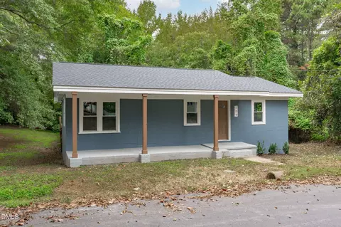 709 W Horne St, Clayton, NC 27520