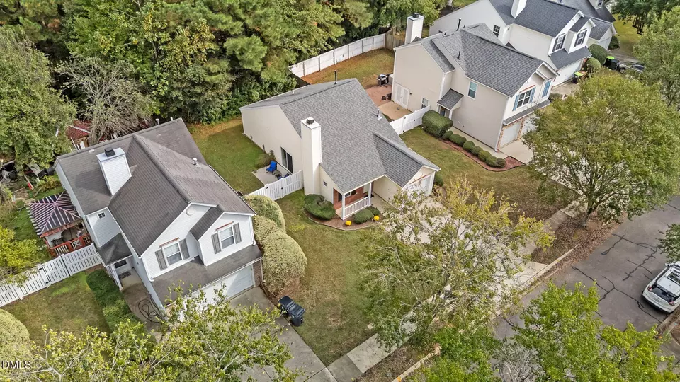 View/Area - 232 Adefield Ln, Holly Springs, NC 27540 photo 3 of 4