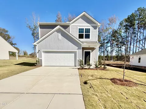 1319 Pond Overlook Dr, Nashville, NC 27856