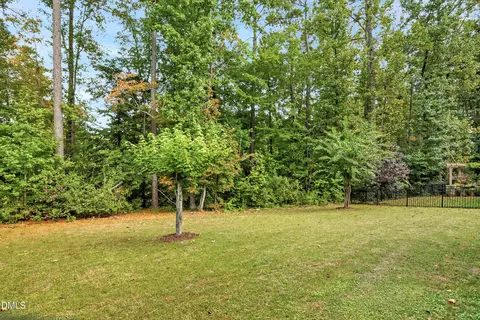 Exterior - 133 Oakmere Dr, Cary, NC 27513 photo 4 of 14