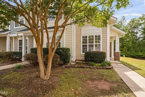 421 Hamlet Park Dr, Morrisville, NC 27560