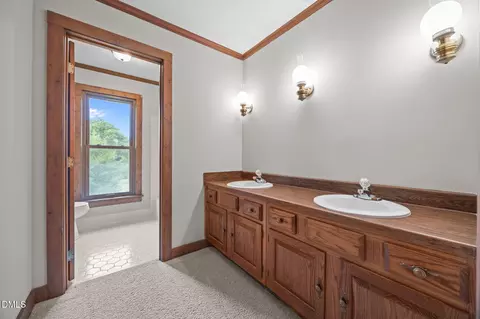 Bath - 5804 Devon Cir, Raleigh, NC 27604 photo 2 of 5