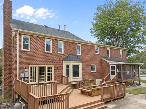 Exterior - 5804 Devon Cir, Raleigh, NC 27604 photo 5 of 16