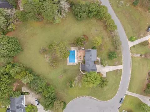 View/Area - 5804 Devon Cir, Raleigh, NC 27604 photo 3 of 8