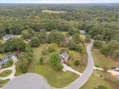 View/Area - 5804 Devon Cir, Raleigh, NC 27604 photo 4 of 8