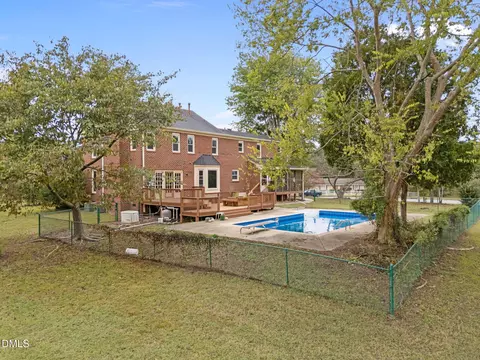 Exterior - 5804 Devon Cir, Raleigh, NC 27604 photo 7 of 16