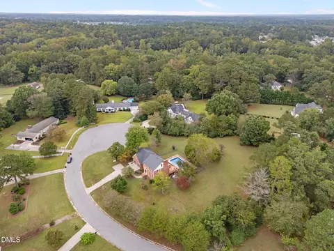 View/Area - 5804 Devon Cir, Raleigh, NC 27604 photo 6 of 8