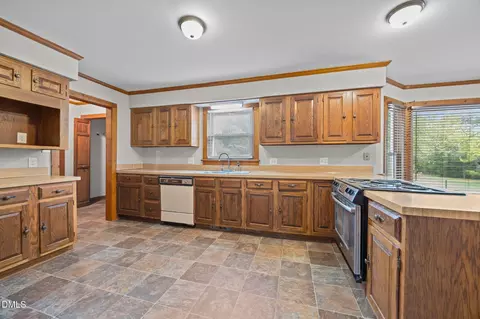 Kitchen - 5804 Devon Cir, Raleigh, NC 27604 photo 2 of 2