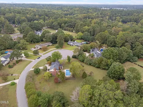 View/Area - 5804 Devon Cir, Raleigh, NC 27604 photo 7 of 8
