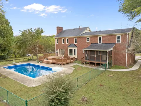 Exterior - 5804 Devon Cir, Raleigh, NC 27604 photo 9 of 16
