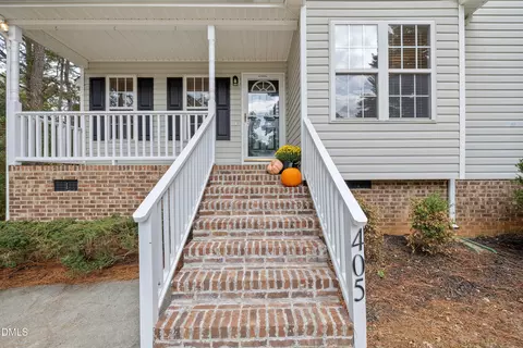 Exterior - 405 Foxbridge Ct, Wake Forest, NC 27587 photo 2 of 9