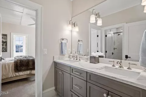 Bath - 1617 Ridge Rd, Raleigh, NC 27607 photo 8 of 8