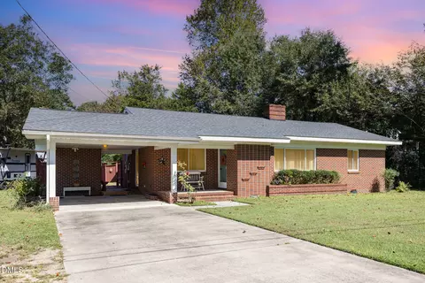 54 Holland Dr S, Smithfield, NC 27577