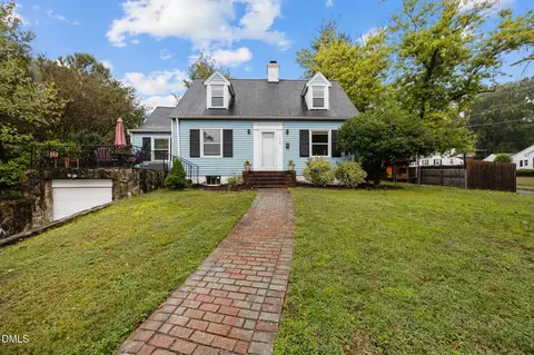 616 W Willowbrook Dr, Burlington, NC 27215
